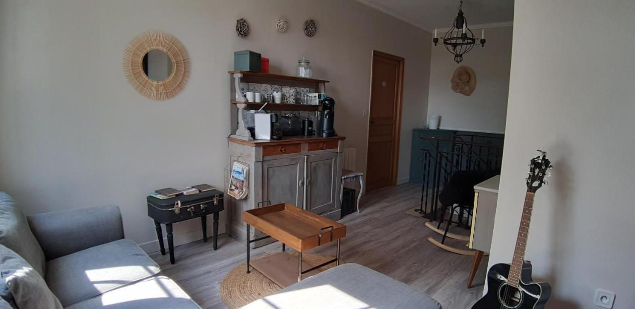 A L'Ombre De La Treille -Proche Saint-Emilion Bed & Breakfast Luaran gambar