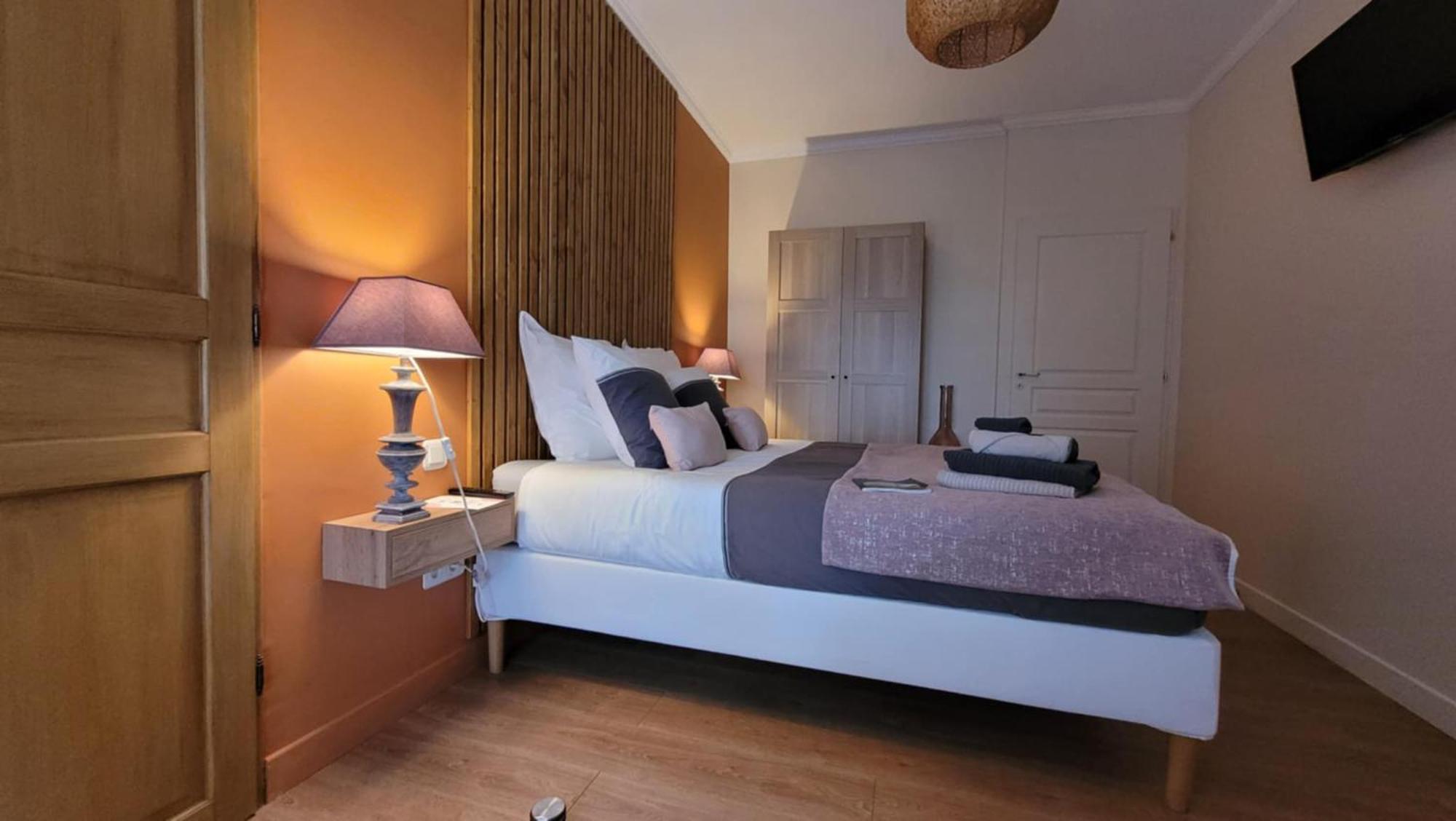 A L'Ombre De La Treille -Proche Saint-Emilion Bed & Breakfast Luaran gambar
