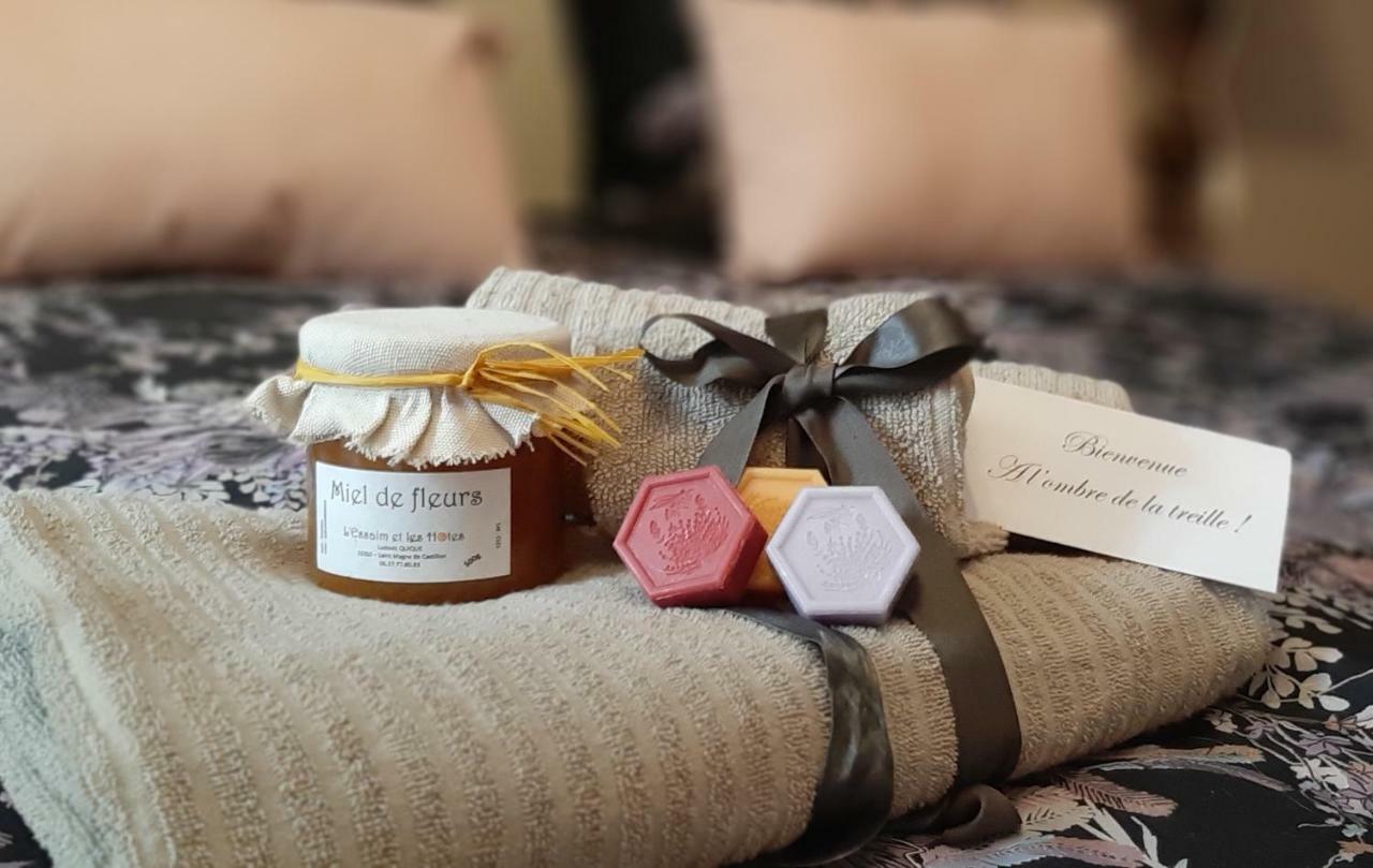 A L'Ombre De La Treille -Proche Saint-Emilion Bed & Breakfast Luaran gambar